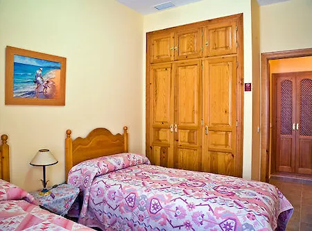 Turisticos Casa De La Borrega Apartment *