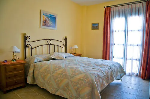 Turisticos Casa De La Borrega شقة إِستيبونا