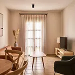 Turisticos Casa De La Borrega * אסטפונה