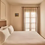Turisticos Casa De La Borrega אסטפונה